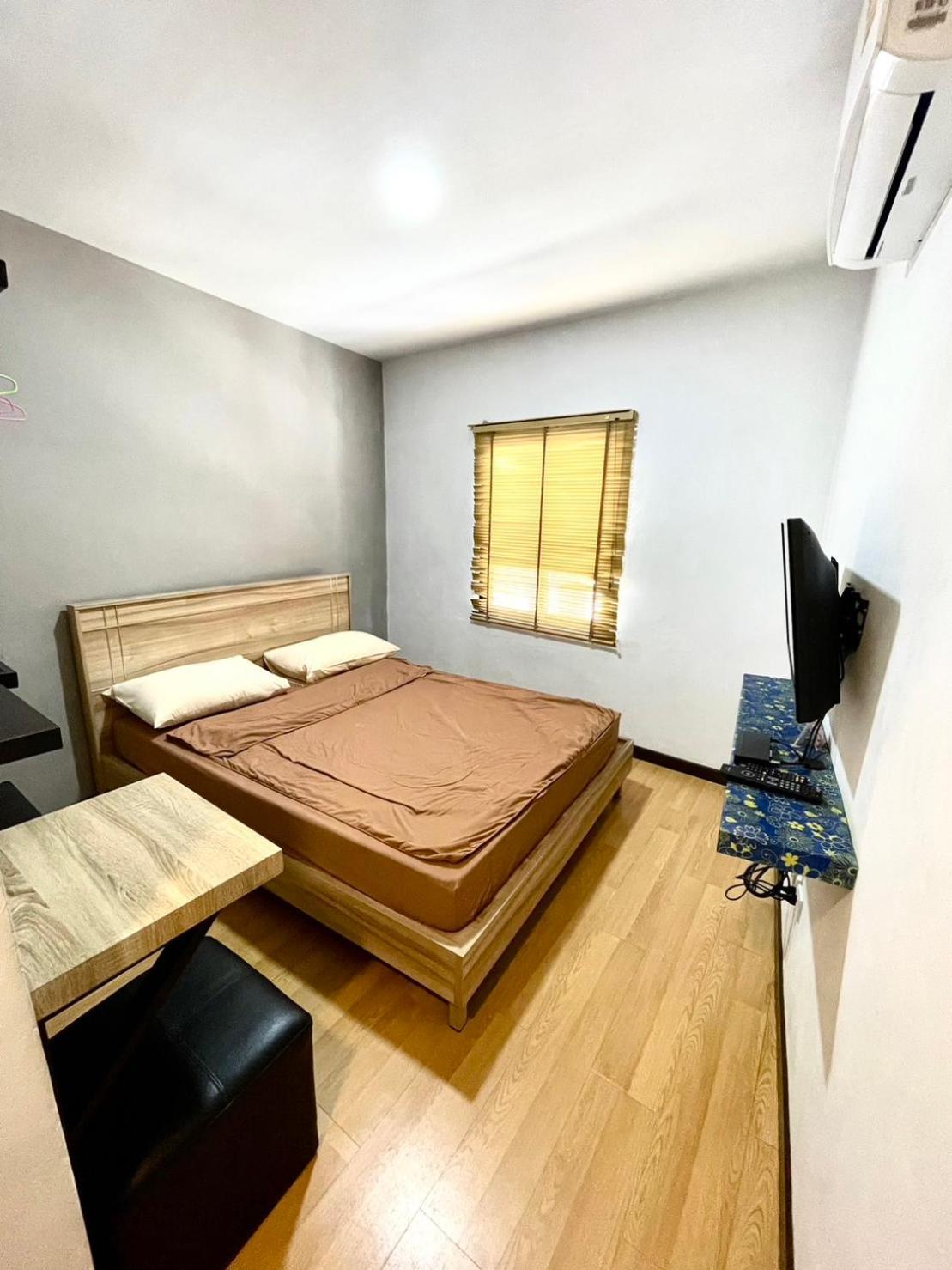 Inn Trog And Inn Soi (Adults Only) Bangkok Dış mekan fotoğraf
