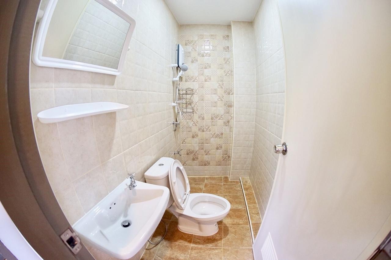 Inn Trog And Inn Soi (Adults Only) Bangkok Dış mekan fotoğraf
